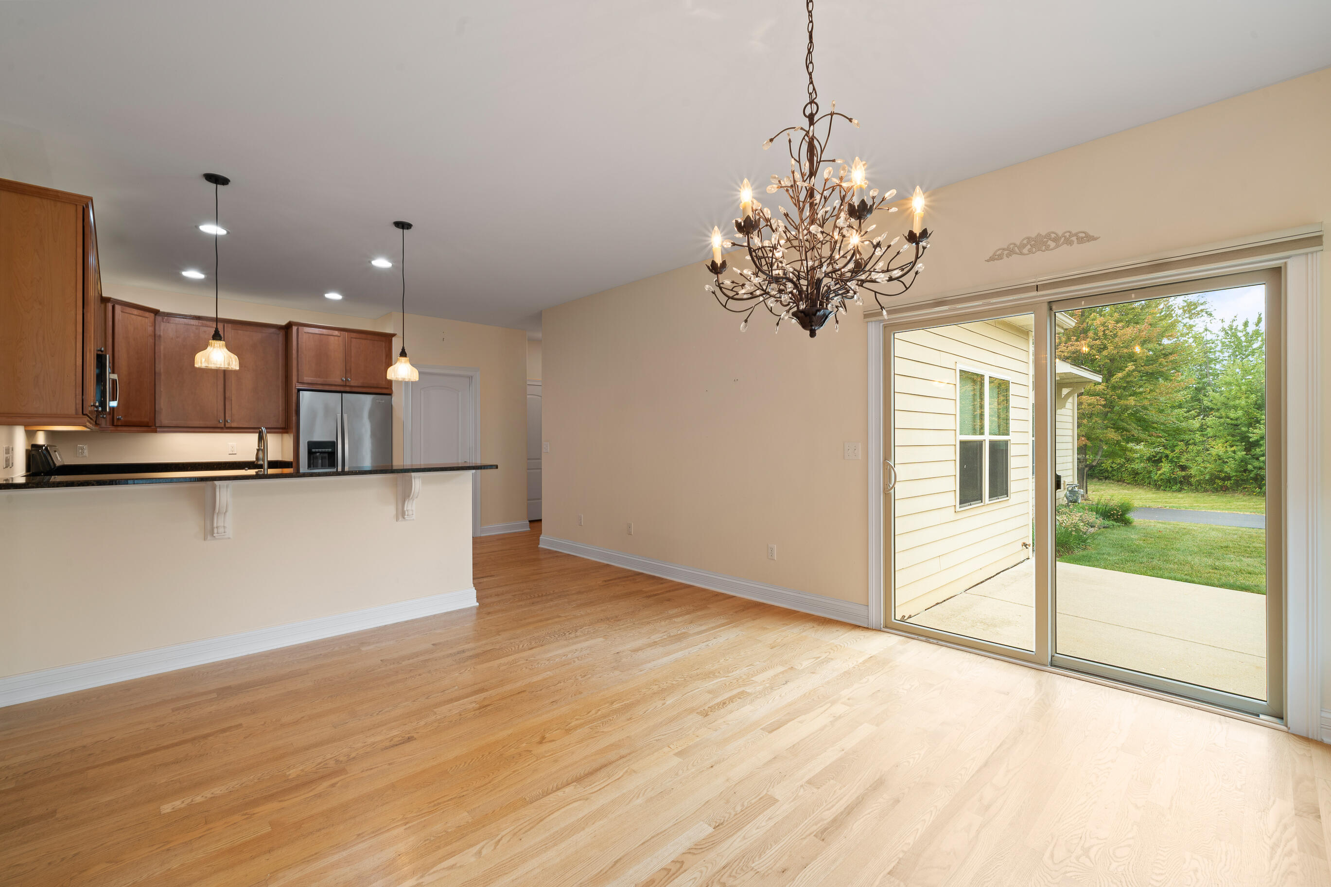 677 Cook Street Walworth, WI 53184 - Photo 8 of 39 Dining room