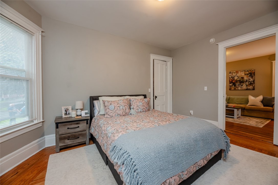 39 Oxford Street Rochester, NY 14607 - Photo 41 of 49