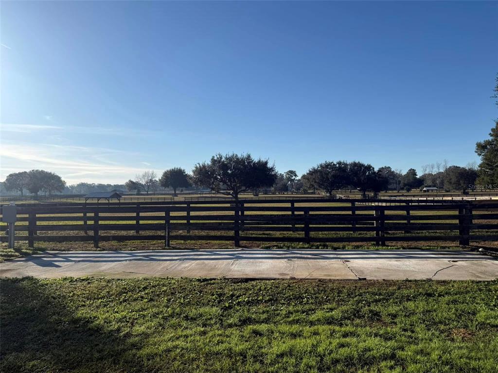 1350 Northeast 105th Lane Anthony, FL 32617 - Photo 21 of 29