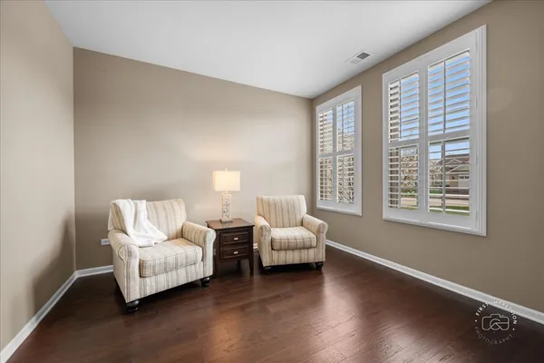 $565,000 | 2850 Stoney Creek Drive, Elgin, IL 60124