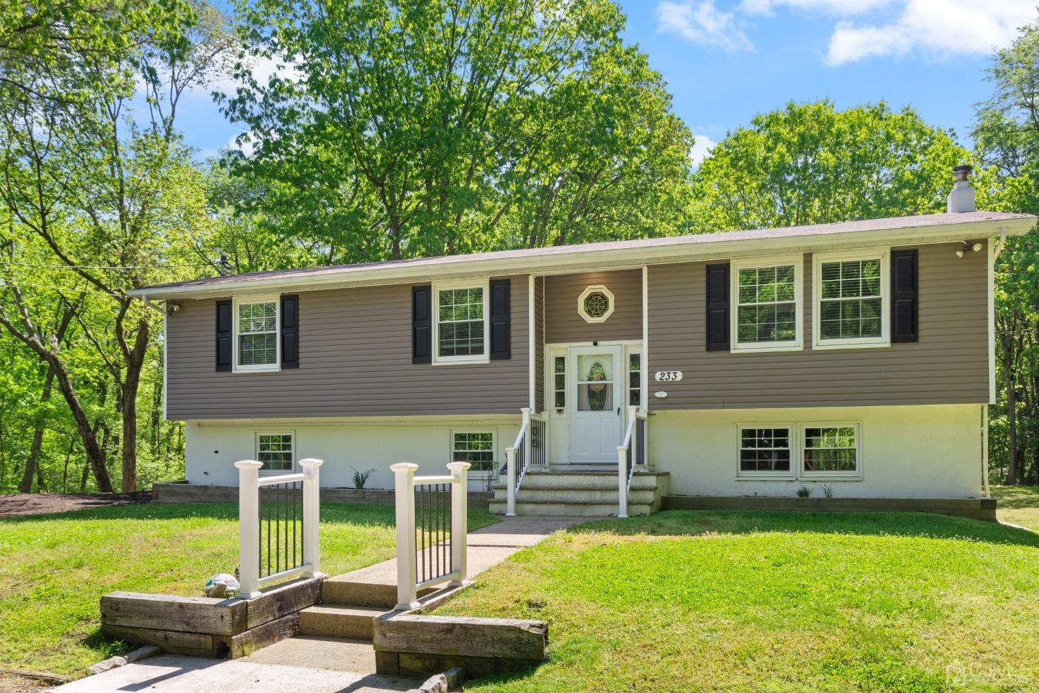 233 Old Forge Road Monroe Township, NJ 08831 - Photo 5 of 33 Gallery Image 5