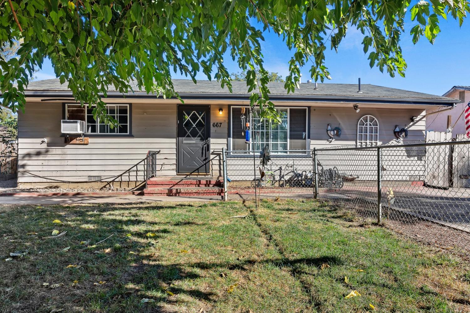 1/4 acre lot, fenced front yard, makes for a great play area.