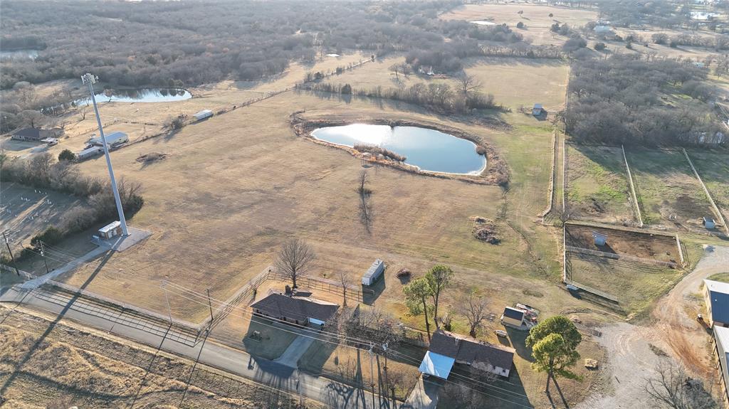 23 Massey Road Pilot Point, TX 76258 - Photo 16 of 39