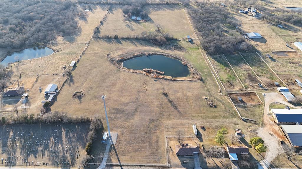 23 Massey Road Pilot Point, TX 76258 - Photo 18 of 39