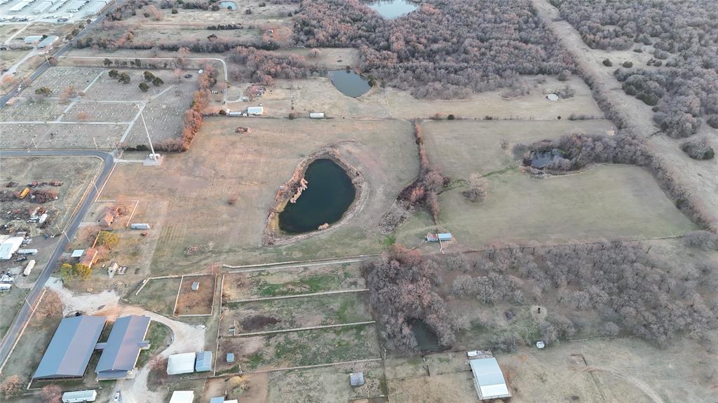 23 Massey Road Pilot Point, TX 76258 - Photo 33 of 39