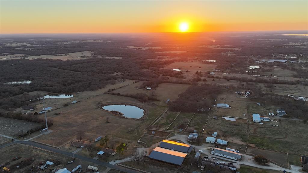 23 Massey Road Pilot Point, TX 76258 - Photo 5 of 39