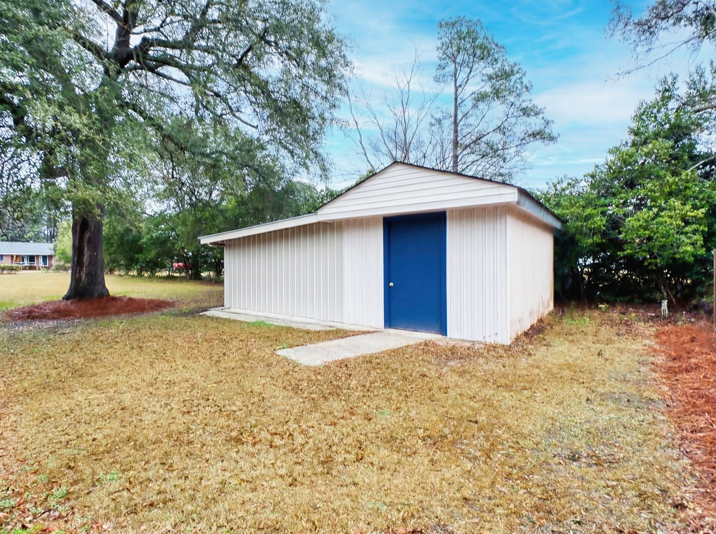 200 South Oliver Boulevard Hemingway, SC 29554 - Photo 33 of 51