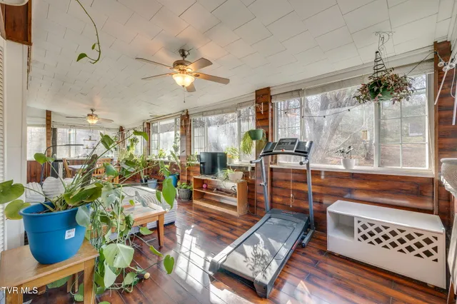 $339,000 | 516 Bramblewood Drive, Mount Carmel, TN 37645