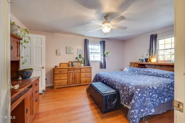 $339,000 | 516 Bramblewood Drive, Mount Carmel, TN 37645