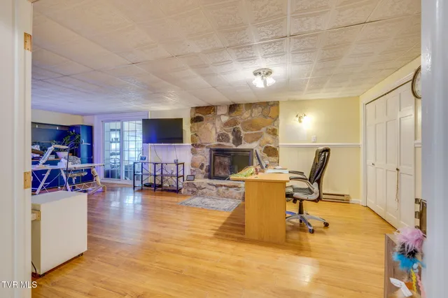 $339,000 | 516 Bramblewood Drive, Mount Carmel, TN 37645