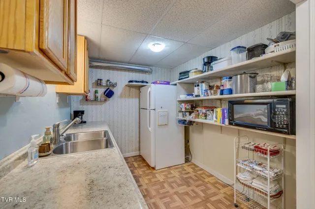 $339,000 | 516 Bramblewood Drive, Mount Carmel, TN 37645