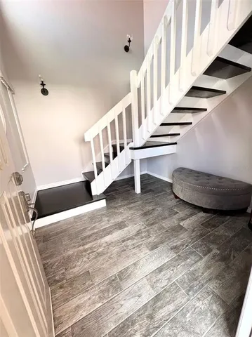 a view of entryway and hall