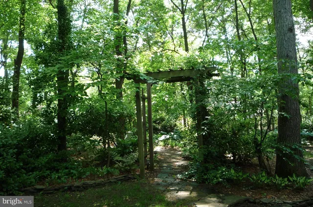 $2,280 | 14913 Wellwood Road, Silver Spring, MD 20905