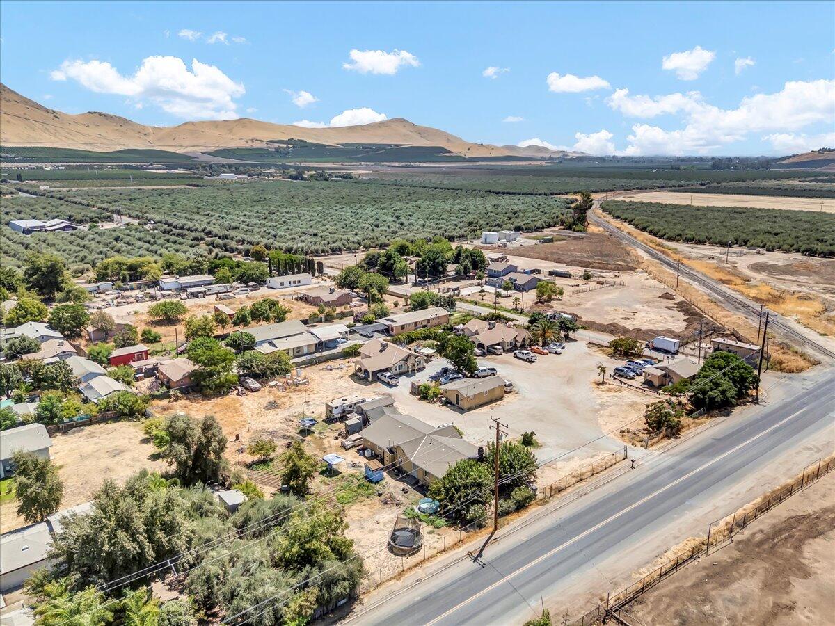 25250 Road 216 Lindsay, CA 93247 - Photo 24 of 26