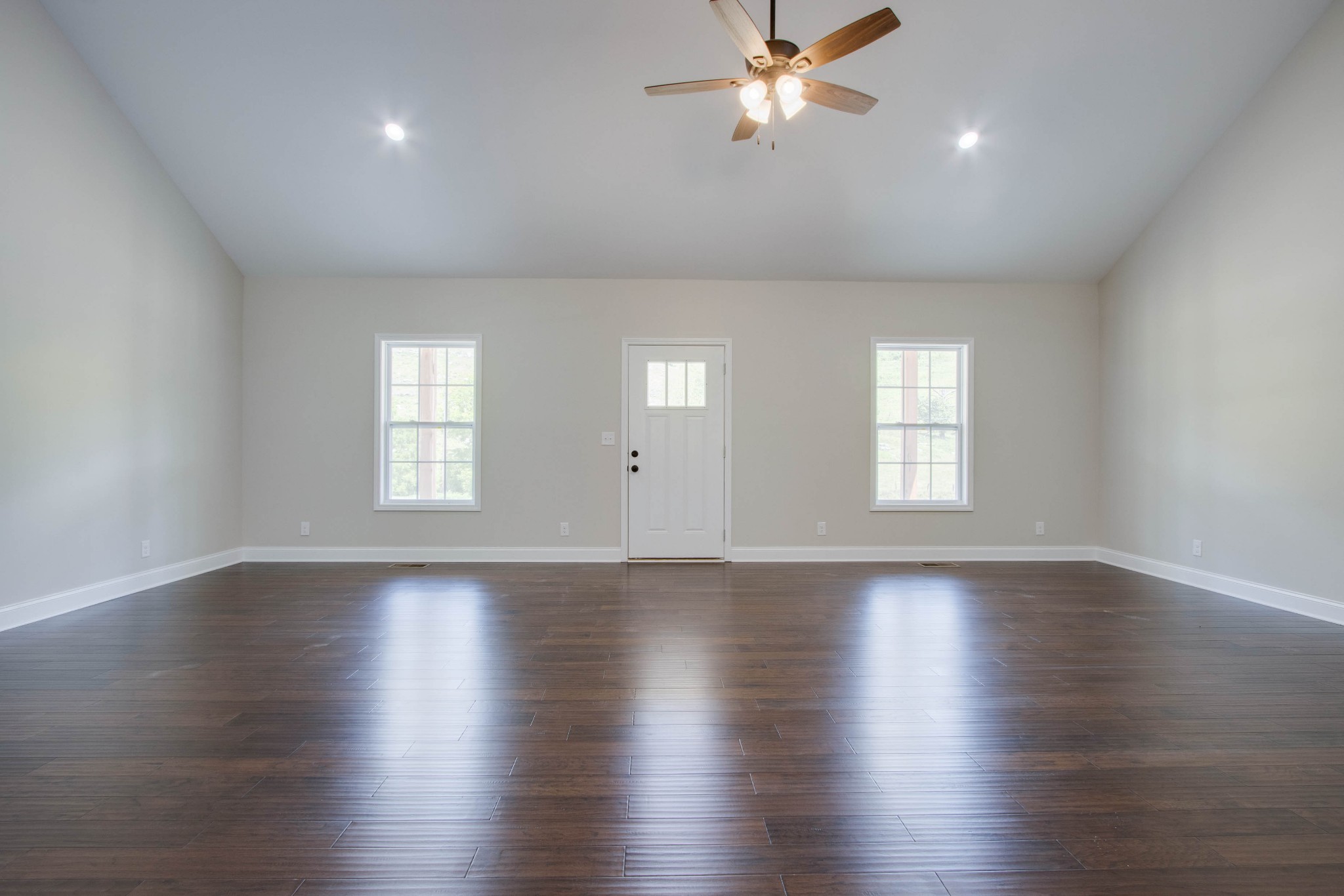 280 Club Springs Road Elmwood, TN 38560 - Photo 16 of 43 Gallery Image 16
