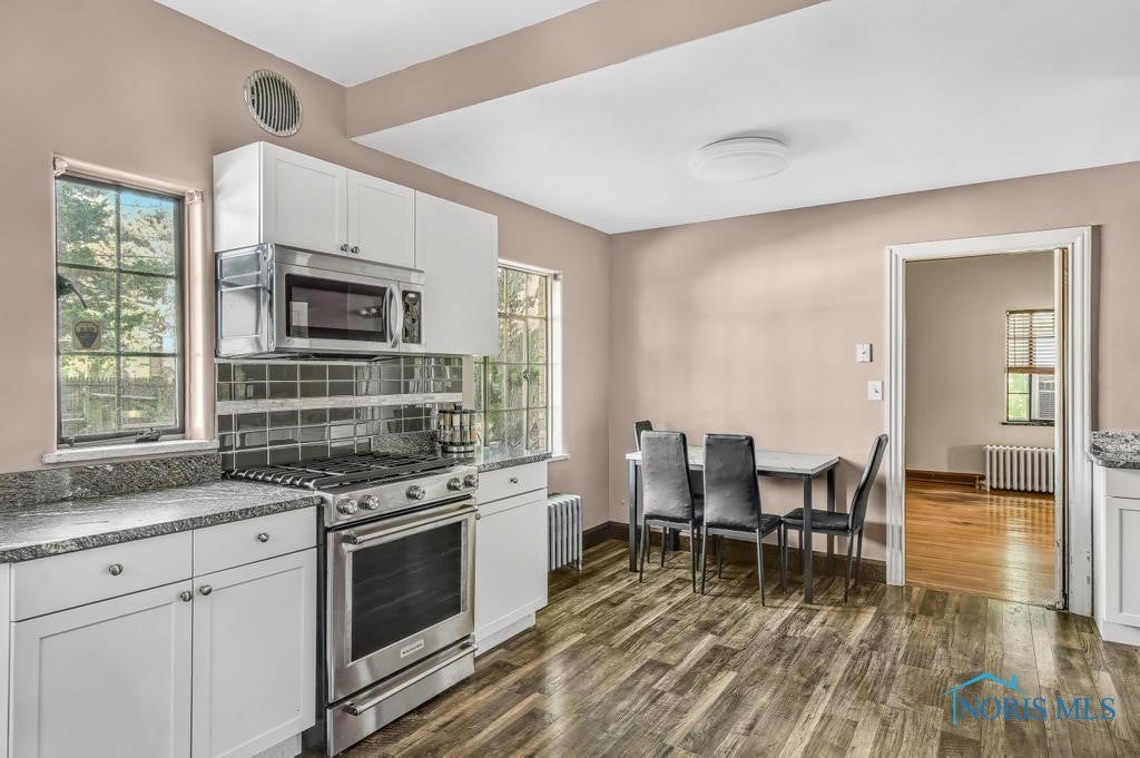 1935 Shenandoah Road Toledo, OH 43607 - Photo 20 of 45 Updated Kitchen
