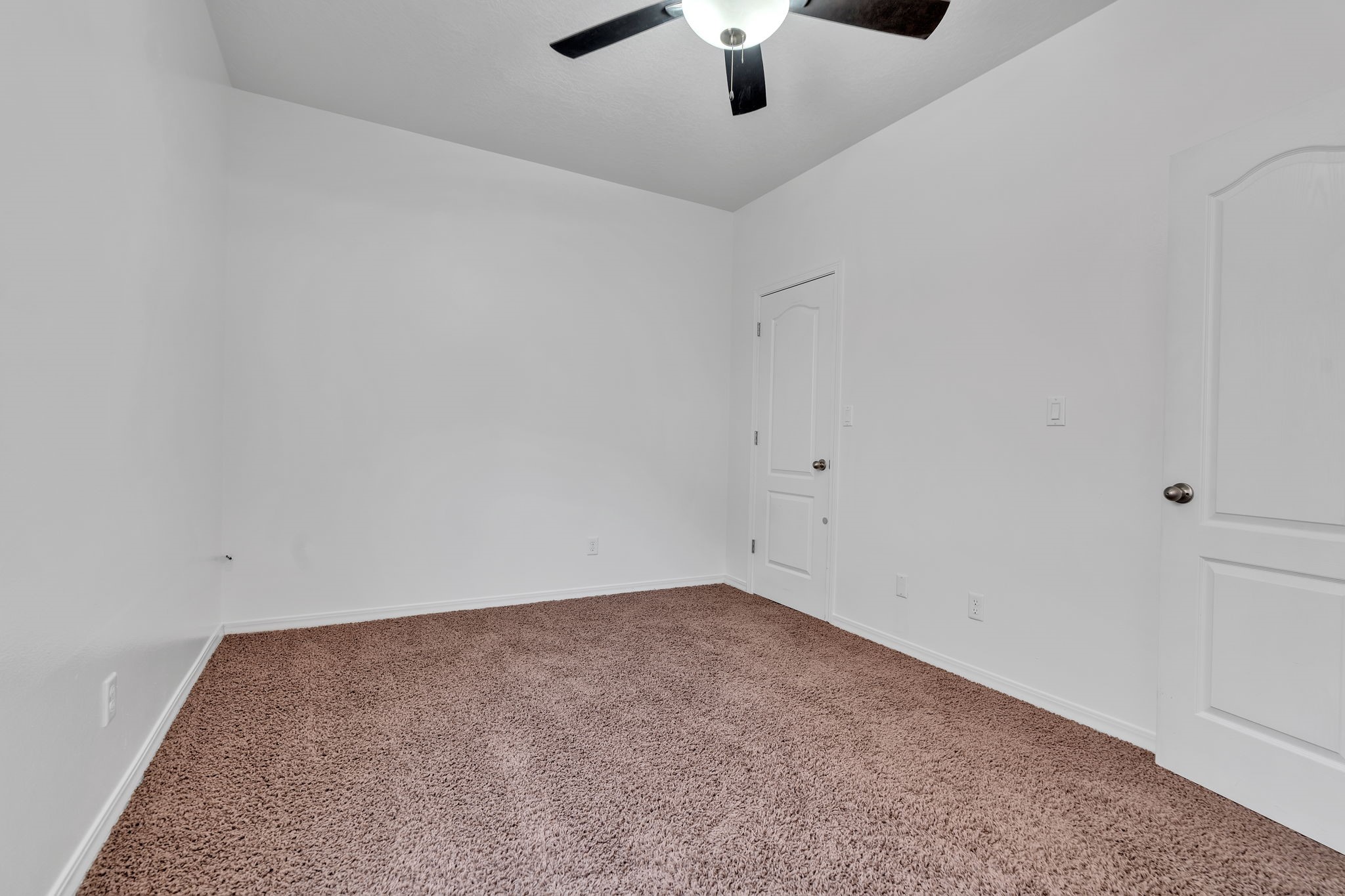 6914 Wrangell Loop Northeast Rio Rancho, NM 87144 - Photo 21 of 61 Downstairs Bedroom/Office