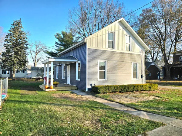 $215,000 | 104 West Hotchin Avenue, White Pigeon, MI 49099