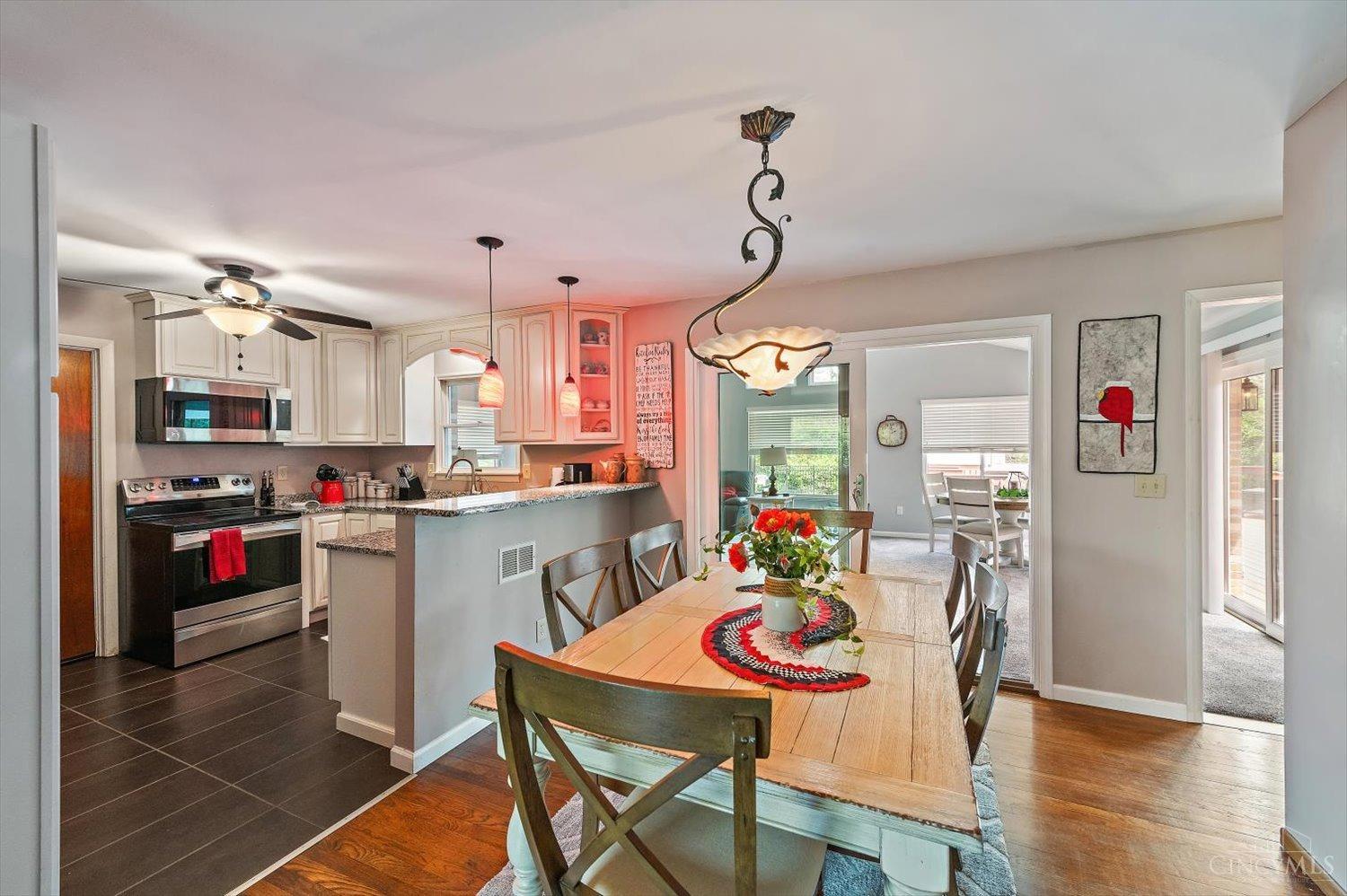 8692 Wuest Road Cincinnati, OH 45251 - Photo 7 of 50 Gallery Image 7