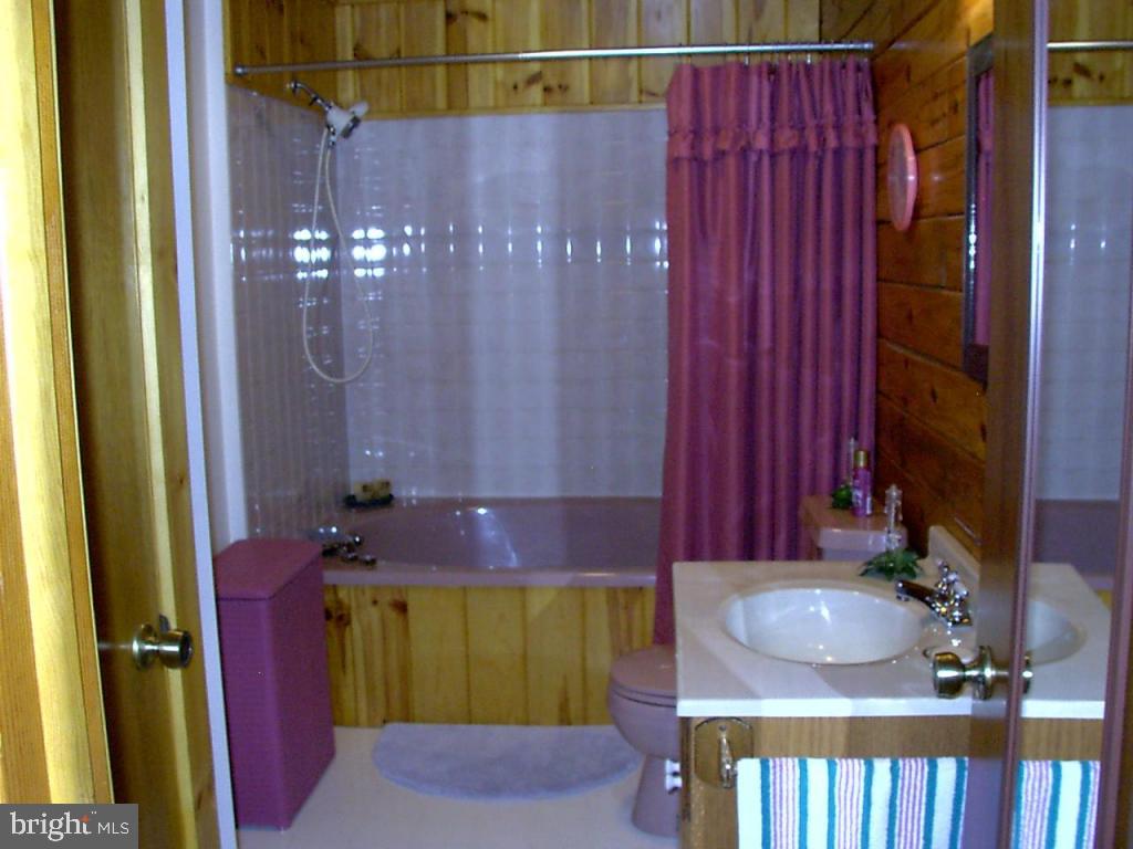 168 Fox Road Newmanstown, PA 17073 - Photo 5 of 13 Gallery Image 5