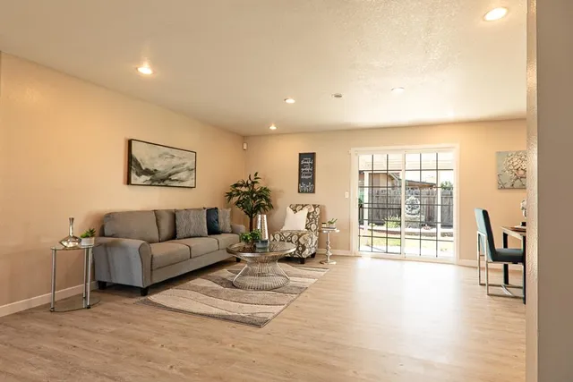 $514,900 | 790 Hillsdale Drive, Turlock, CA 95382