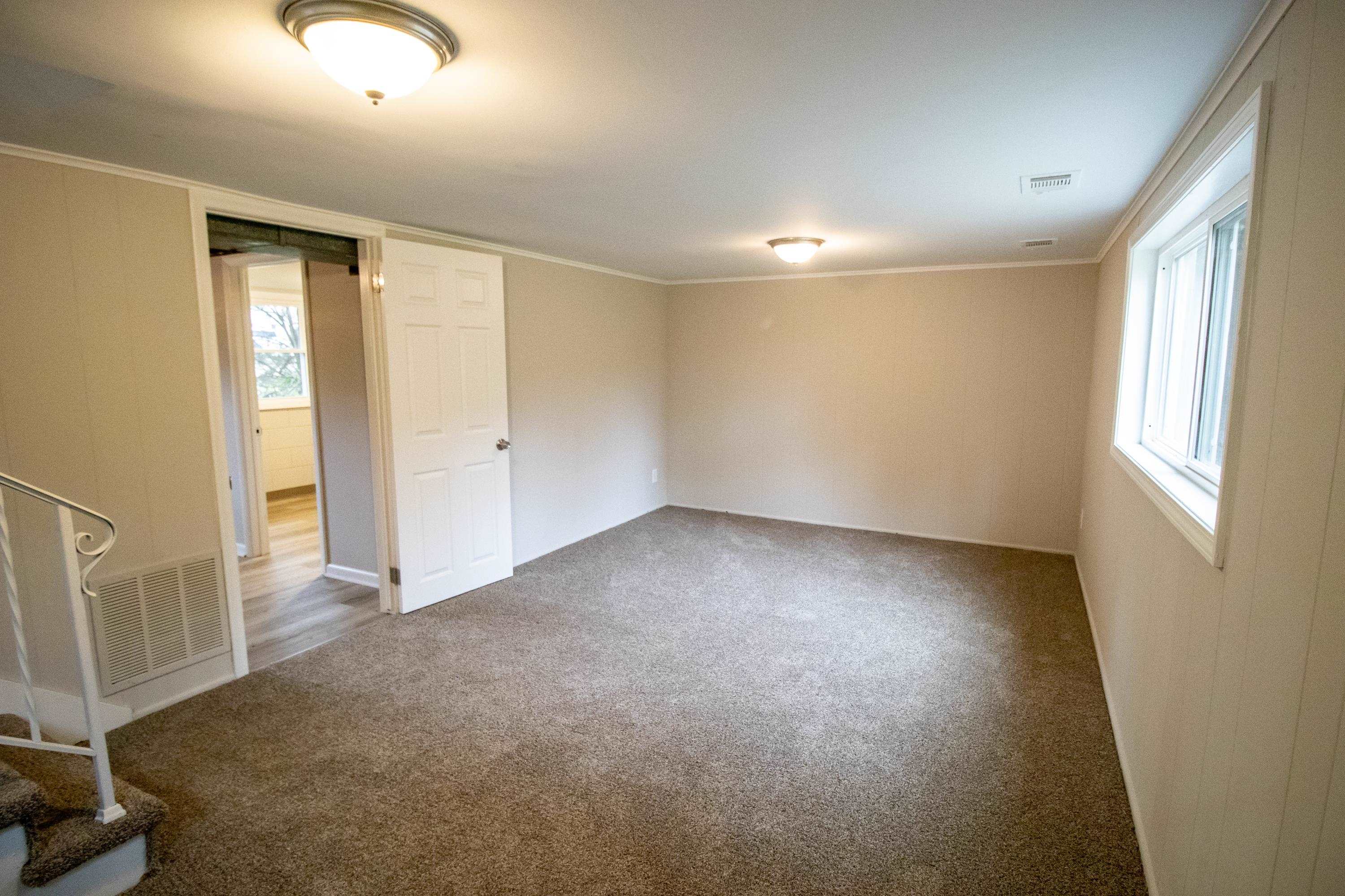 3397 Ridgecliffe Drive Flint, MI 48532 - Photo 20 of 27 50119703-19.JPG