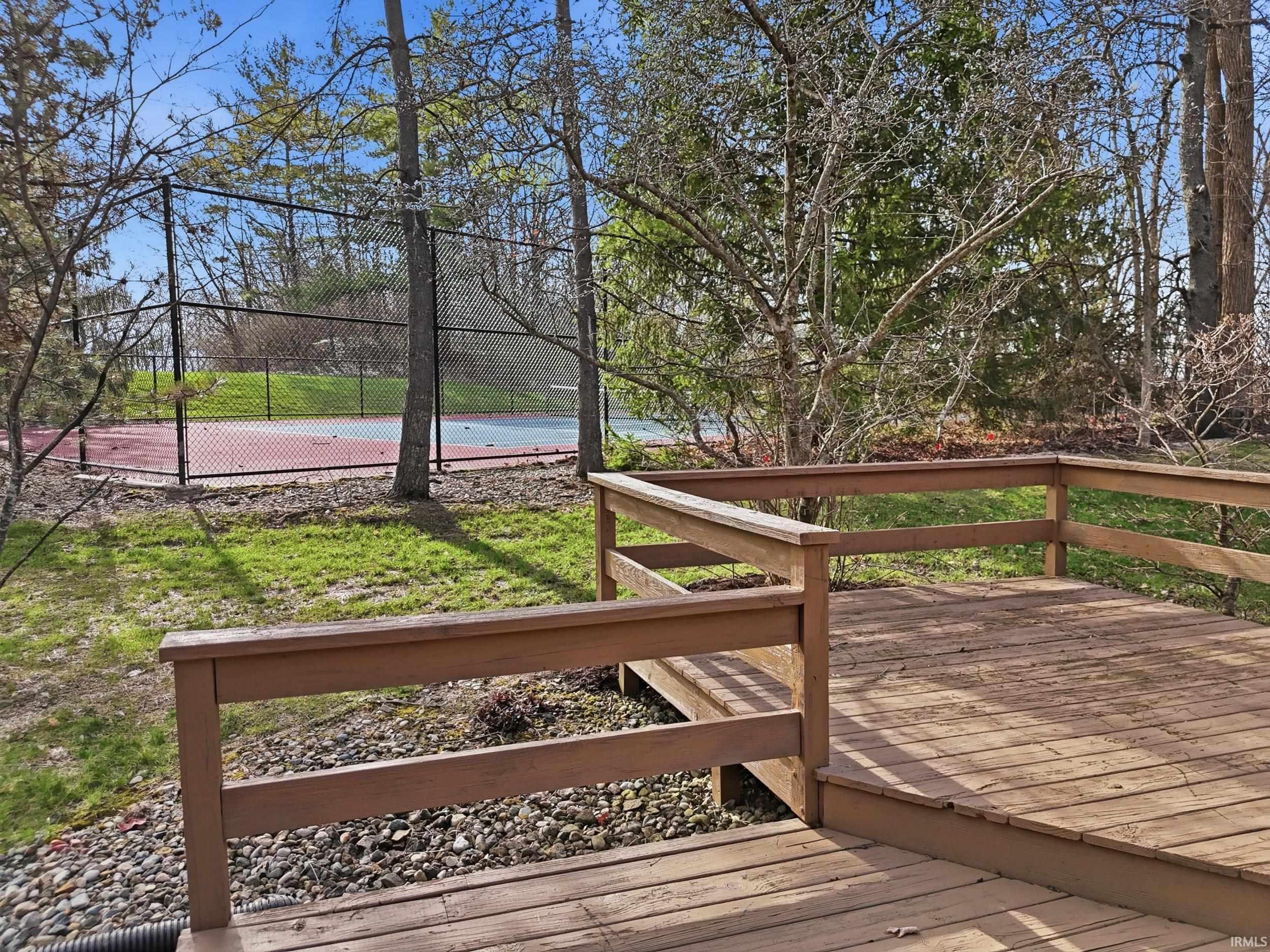 9715 Woodland Ridge East Fort Wayne, IN 46804 - Photo 7 of 34