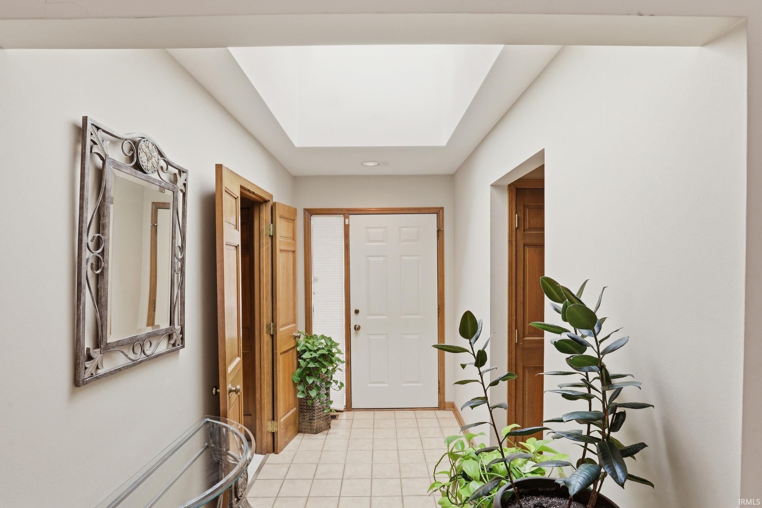 9715 Woodland Ridge East Fort Wayne, IN 46804 - Photo 9 of 34