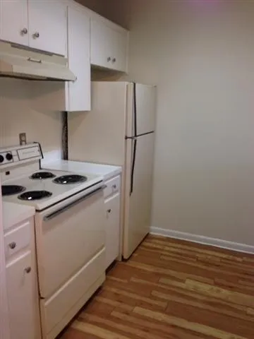 $950 | 5001 Bull Creek Road, Unit 115, Austin, TX 78731