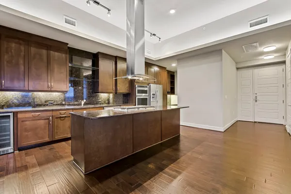 $8,295 | 214 Barton Springs Road, Unit 1909, Austin, TX 78704