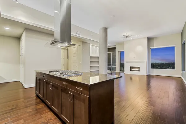 $8,295 | 214 Barton Springs Road, Unit 1909, Austin, TX 78704