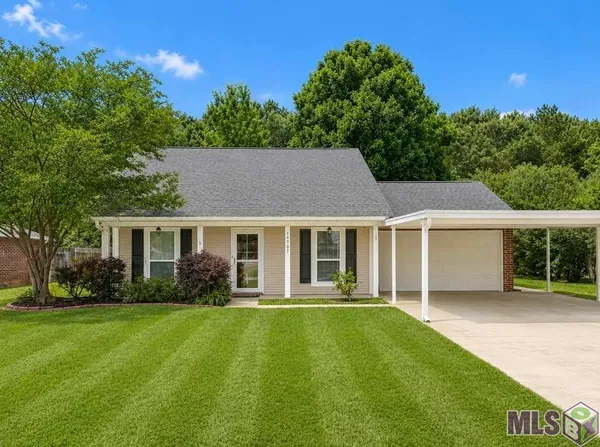 $220,000 | 36205 Lynchburg Drive, Denham Springs, LA 70706