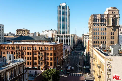 $789,000 | 400 South Broadway, Unit 1001, Los Angeles, CA 90013