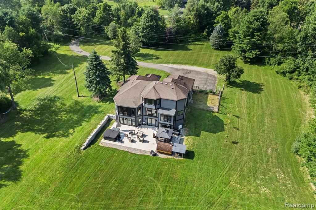 61353 Eight Mile Road South Lyon, MI 48178 - Photo 59 of 69 Gallery Image 59