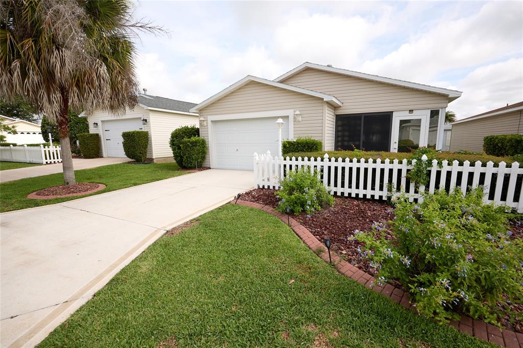 2331 Riley Road The Villages, FL 32162 - Photo 2 of 15