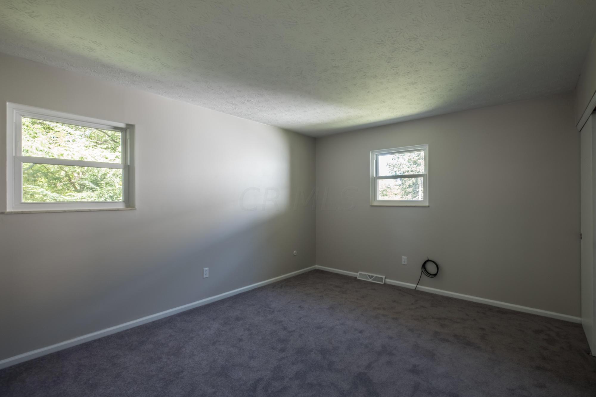 6985 Rieber Street Columbus, OH 43085 - Photo 25 of 41
