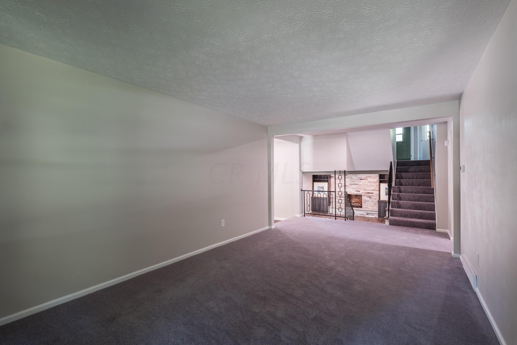 6985 Rieber Street Columbus, OH 43085 - Photo 8 of 41