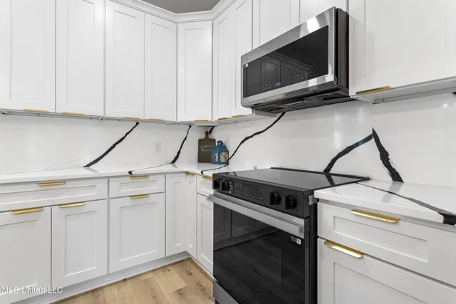 $299,900 | 1796 Granhurst Street, Gautier, MS 39553