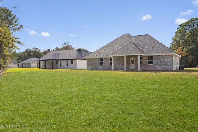 $299,900 | 1796 Granhurst Street, Gautier, MS 39553