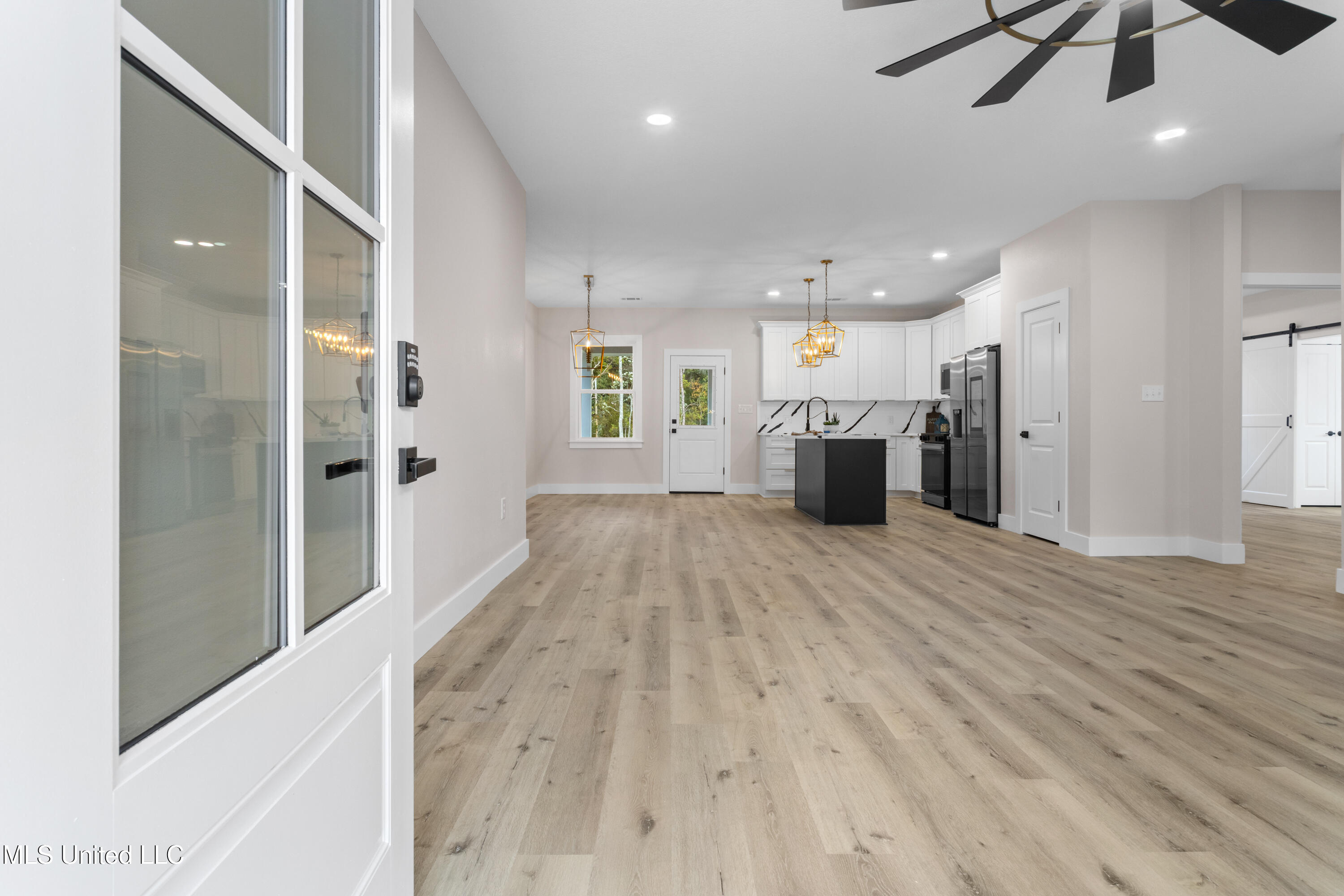 1796 Granhurst Street Gautier, MS 39553 - Photo 4 of 40 0004