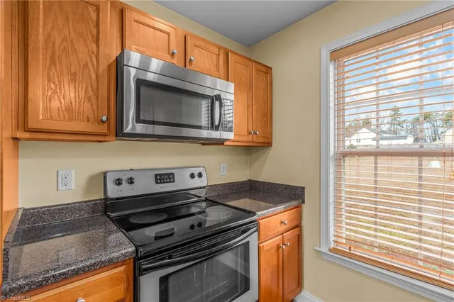 $50,000 | 2829 US Highway 421 West, Yadkinville, NC 27055