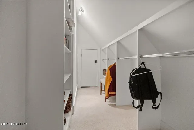 $625,000 | 3539 Hawthorn Drive, Jackson, MS 39216