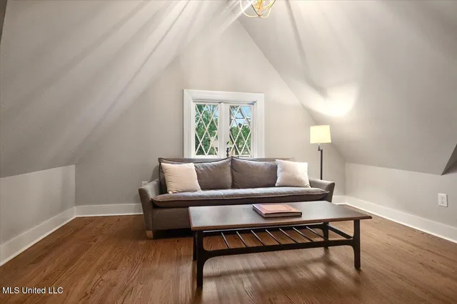 $625,000 | 3539 Hawthorn Drive, Jackson, MS 39216