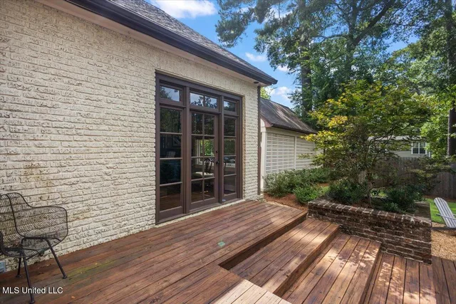 $625,000 | 3539 Hawthorn Drive, Jackson, MS 39216