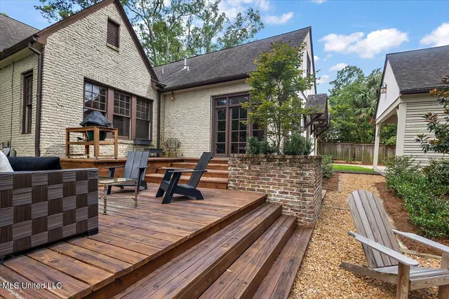 $625,000 | 3539 Hawthorn Drive, Jackson, MS 39216