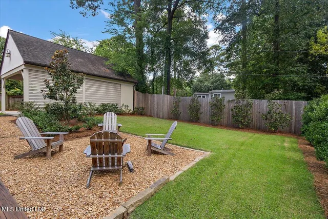 $625,000 | 3539 Hawthorn Drive, Jackson, MS 39216