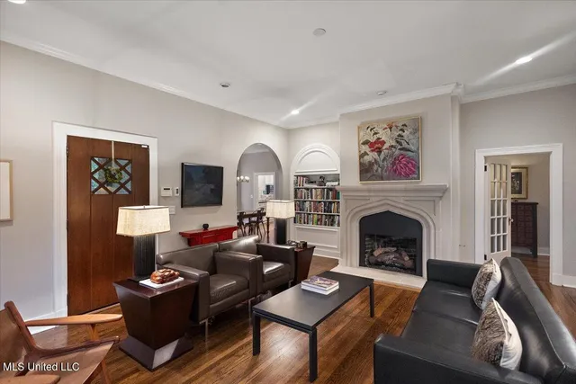 $625,000 | 3539 Hawthorn Drive, Jackson, MS 39216