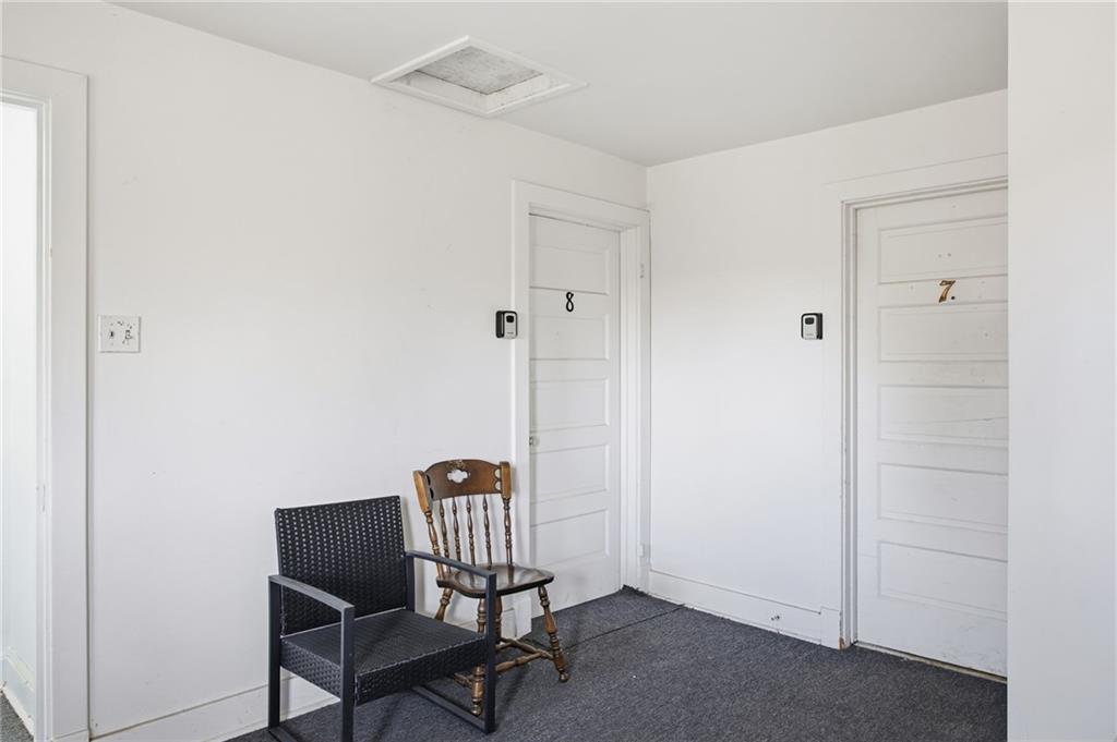 269 North Main Street Washington, PA 15301 - Photo 39 of 50 Upper Landing Unit 8