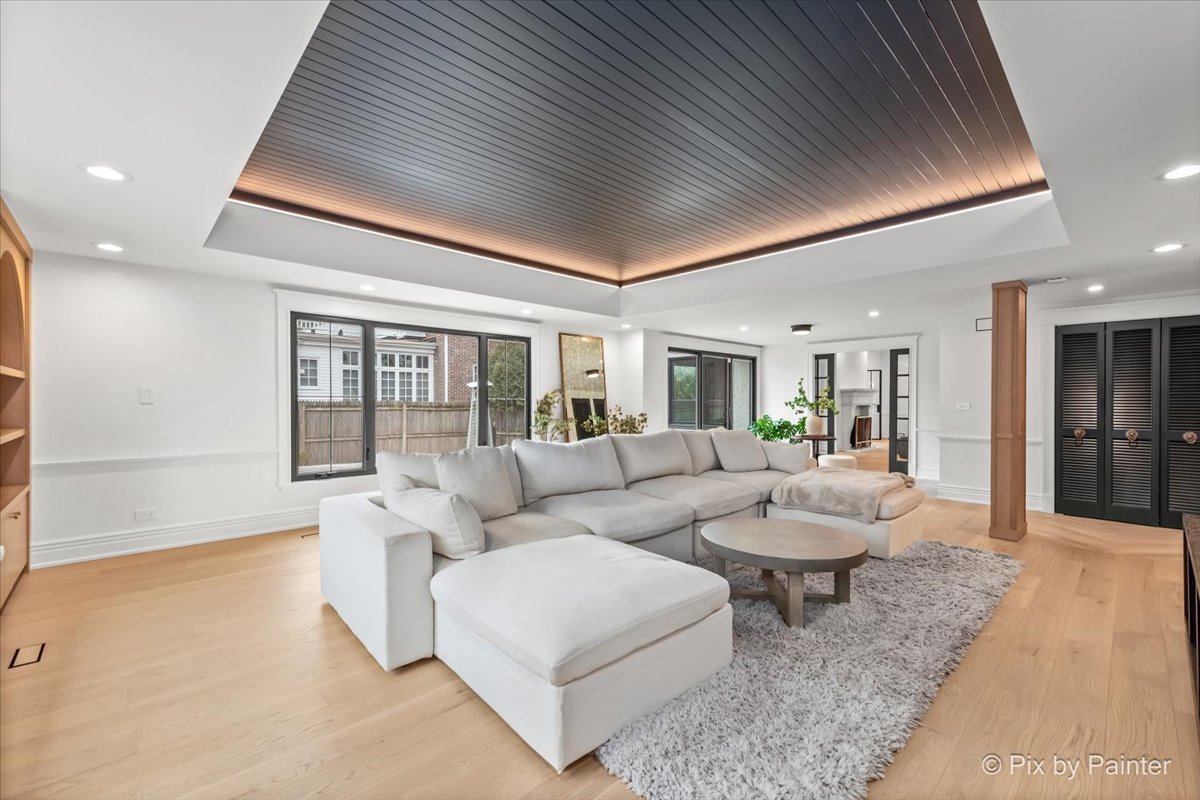 355 Linden Street Winnetka, IL 60093 - Photo 10 of 44