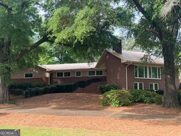 $349,000 | 1408 Edgewood Drive, Dublin, GA 31021